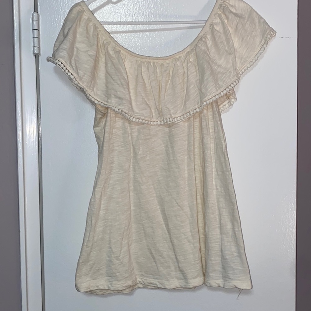 Size M off-the-shoulder flowy shirt‎ from Old Navy